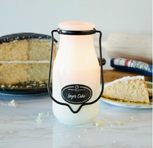 Load image into Gallery viewer, Layer Cake - Milkbottle Candle
